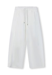 Pantaloni bianchi al ginocchio con vita elastica e cordoncino. Presentano due tasche laterali e un tessuto leggero e morbido.