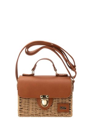 Bruine leren en geweven stro crossbodytas met bovenhandvat, gouden sluiting en verstelbare schouderband, gebrandmerkt met Xti-logo patch.