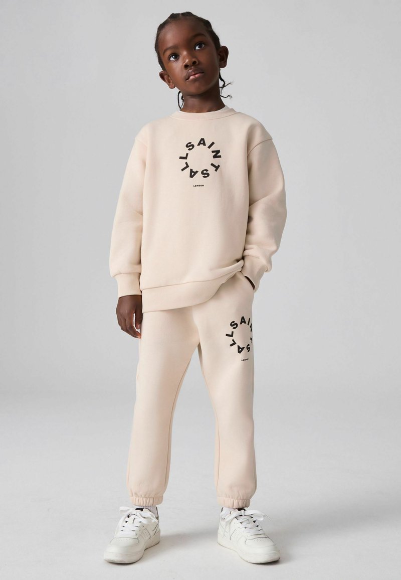 smALLSAINTS REGULAR FIT - TIERRA CUFFED LOGO JOGGERS - Tréningruha alsók - neutral