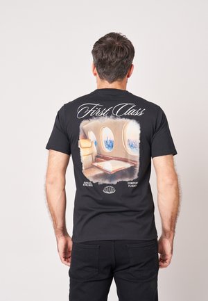 DEELUXE, DEELUXE ORIGINAL T-SHIRT FIRSTCLASS - T-shirt print - schwarz