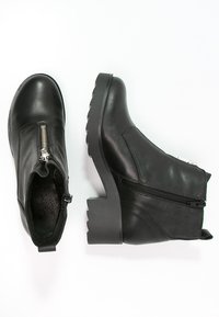Zign Ankle boot