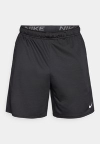 Μαύρο σορτς της Nike με ελαστική μέση, με λευκό λογότυπο στο κάτω αριστερό τελείωμα και υφή υφάσματος λείας και ελαφριάς.