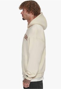 Dropsize SUPER HEAVY MID FRONT EMBO - Sweatjakke - coconut milk
