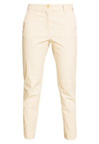 Beiga slim-fit byxor för herr med knapp- och dragkedjestängning, bälteshällor och sidofickor på vit bakgrund.