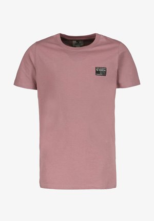 Staubiges rosa T-Shirt mit kurzen Ärmeln und Rundhalsausschnitt mit einem kleinen schwarz-weißen Garcia 1972 Logo-Patch auf der linken Brust.
