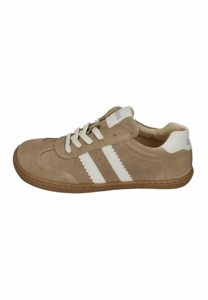 Beige Wildledersneaker mit weißem Streifendesign, runder Spitze und Gummisohle. Mit weißen Akzenten an der Ferse und Zunge. Schnürverschluss.