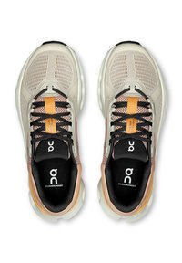On CLOUDRUNNER 2 WIDE - Chaussures de running sur route - pearl   tangerine