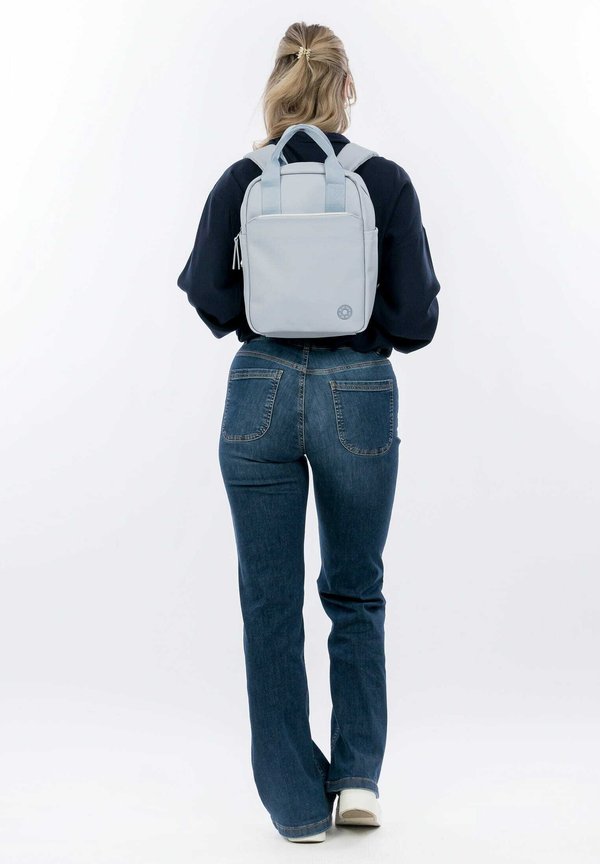 Tagesrucksack - lightsky