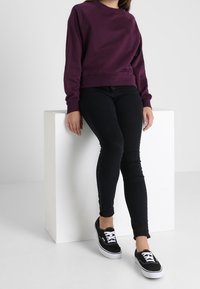 ONLY Felpa - dark purple