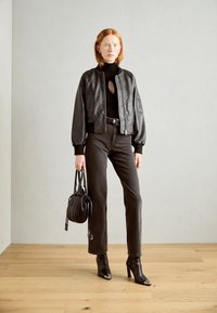 Marc O'Polo VINTAGE BLOUSON CROPPED WELT POCKETS - Blusão aviador - black