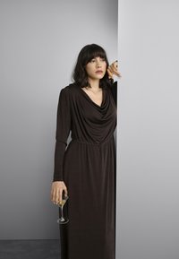 Kaffe KAGINA JERSEY DRESS - Jerseyklänning - black coffee