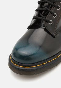 Dr. Martens 1460 UNISEX - Botine cu șireturi - black/yellow