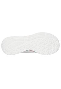 Weiße Sohle eines Sportschuhs mit strukturiertem Griffmuster. Mehrfarbige Blumenakzente sind am Rand des oberen Schuhteils sichtbar.