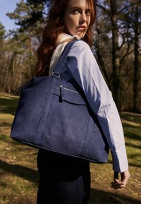 nat & nin THYLANE - Ručna torba - navy blue