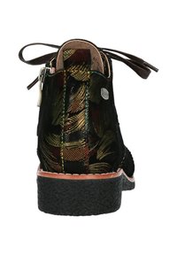 Bottine noire avec une semelle en caoutchouc texturé, présentant un dessus en tissu coloré à motifs, une fermeture éclair à l'arrière et des lacets en tissu.