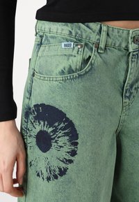 The Ragged Priest ORACLE RELEASE  - Shorts di jeans - green
