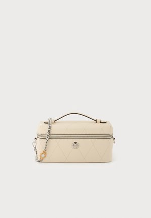 Tory Burch, CHARLIE QUILTED EAST WEST VANITY CASE - Дамска чанта - off-white