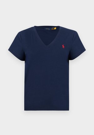 T-shirt blu navy con scollo a V e maniche corte, con un piccolo logo Polo ricamato in rosso sul petto a sinistra.
