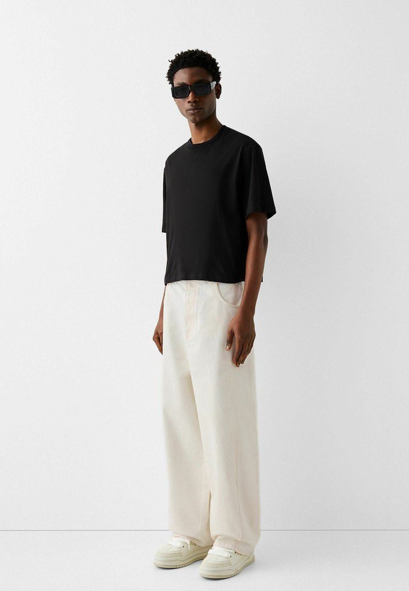 Bershka Relaxed fit jeans beige