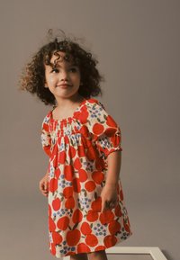 Next PUFF SLEEVE-REGULAR FIT - Vardagsklänning - red apple