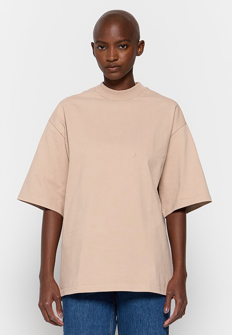 Axel Arigato T-shirt basic beige