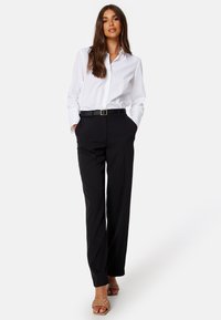 Bubbleroom REGULAR L/S COTTON SHIRT - Overhemdblouse - white