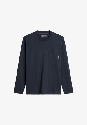 Marineblaues Langarm-T-Shirt aus weichem Stoff, mit Rundhalsausschnitt und Brusttasche. Minimalistisches Design mit subtiler Textur.