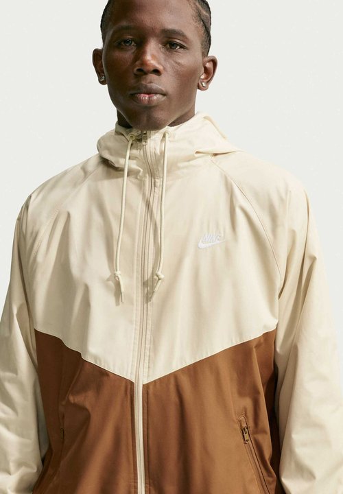 Nike Chaqueta de entretiempo - light khaki ale brown white — foto 3
