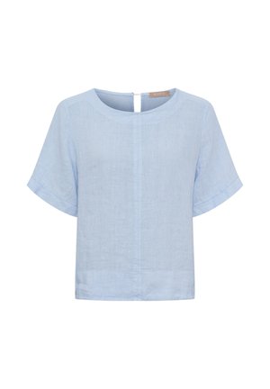 Lyseblå hørbluse med korte ærmer, rund halsudskæring, manchetærmer og lille knaplukning bagpå.