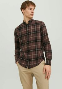 Jack & Jones JJECLASSIC AUTUMN CHECK SHIRT - Skjorta - seal brown
