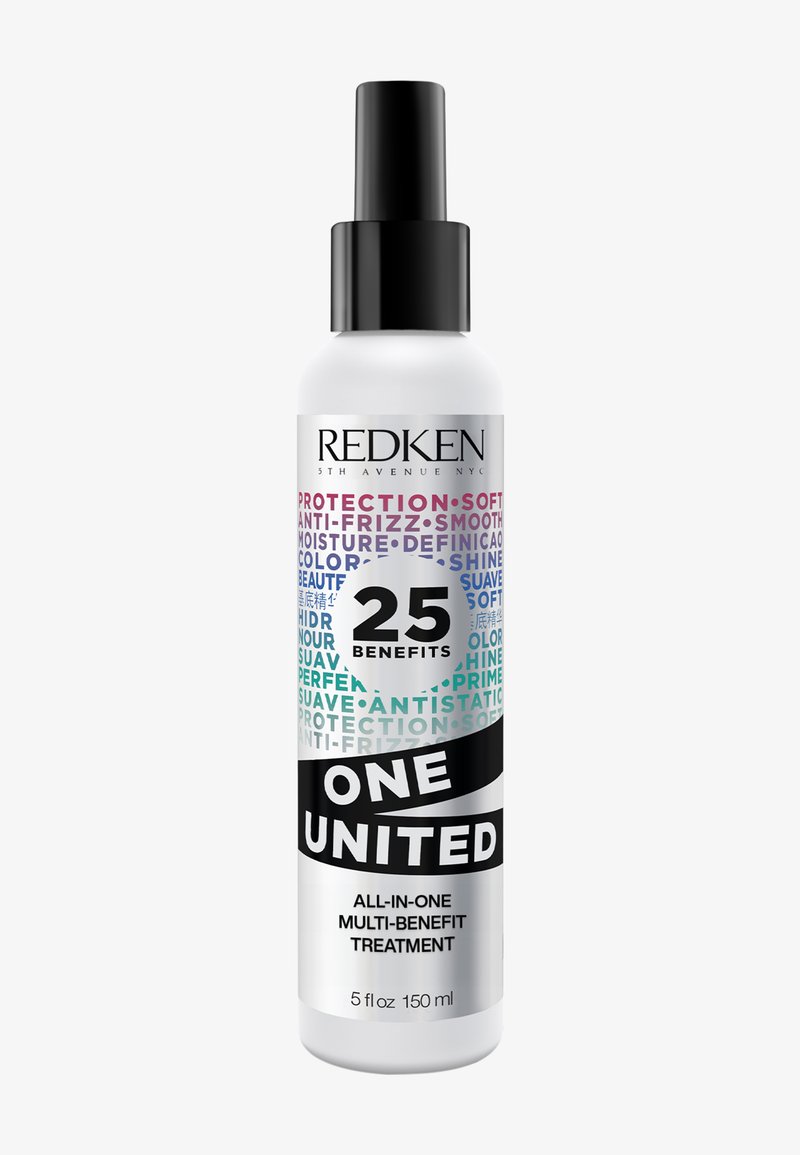 Biała butelka z czarną nakrętką sprayu do pielęgnacji włosów Redken One United, oznaczona jako all-in-one wielofunkcyjny produkt z 25 korzyściami, 150 ml.