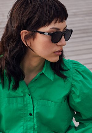 Sunglasses - black