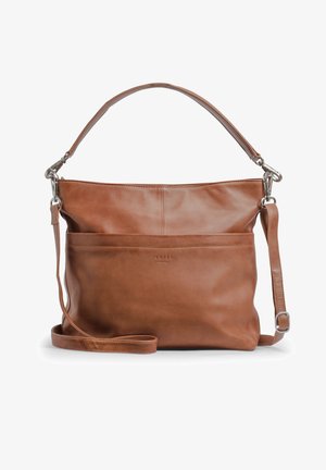 Hnedá kožená taška cez rameno s textúrovaným povrchom, vybavená horným uchom a nastaviteľným popruhom, plus predná vrecko a decentné logo.