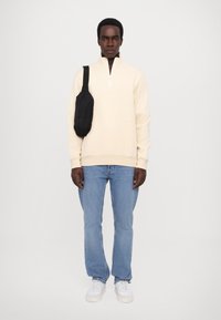 EA7 Emporio Armani FELPA UNISEX - Sudadera - whitecap gray