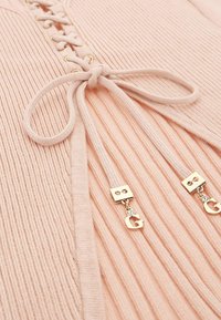 Guess Strickjacke - pink