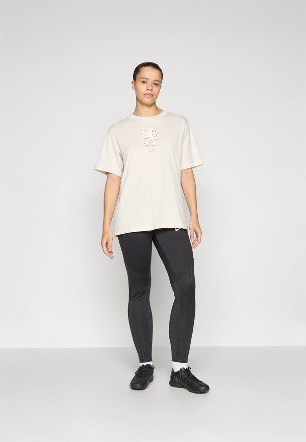 CFC LION TEE - Club wear - phantom2