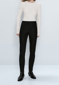 Massimo Dutti Tygbyxor - black