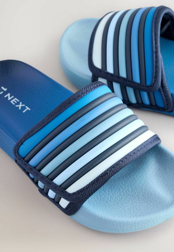 REGULAR FIT – ADJUSTABLE  – Badesandale