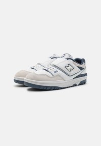 New Balance 550 UNISEX - Sporta apavi - white/blue
