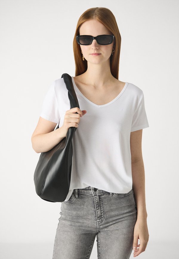 Easy Icon V-Neck T-Shirt - Basic T-shirt3