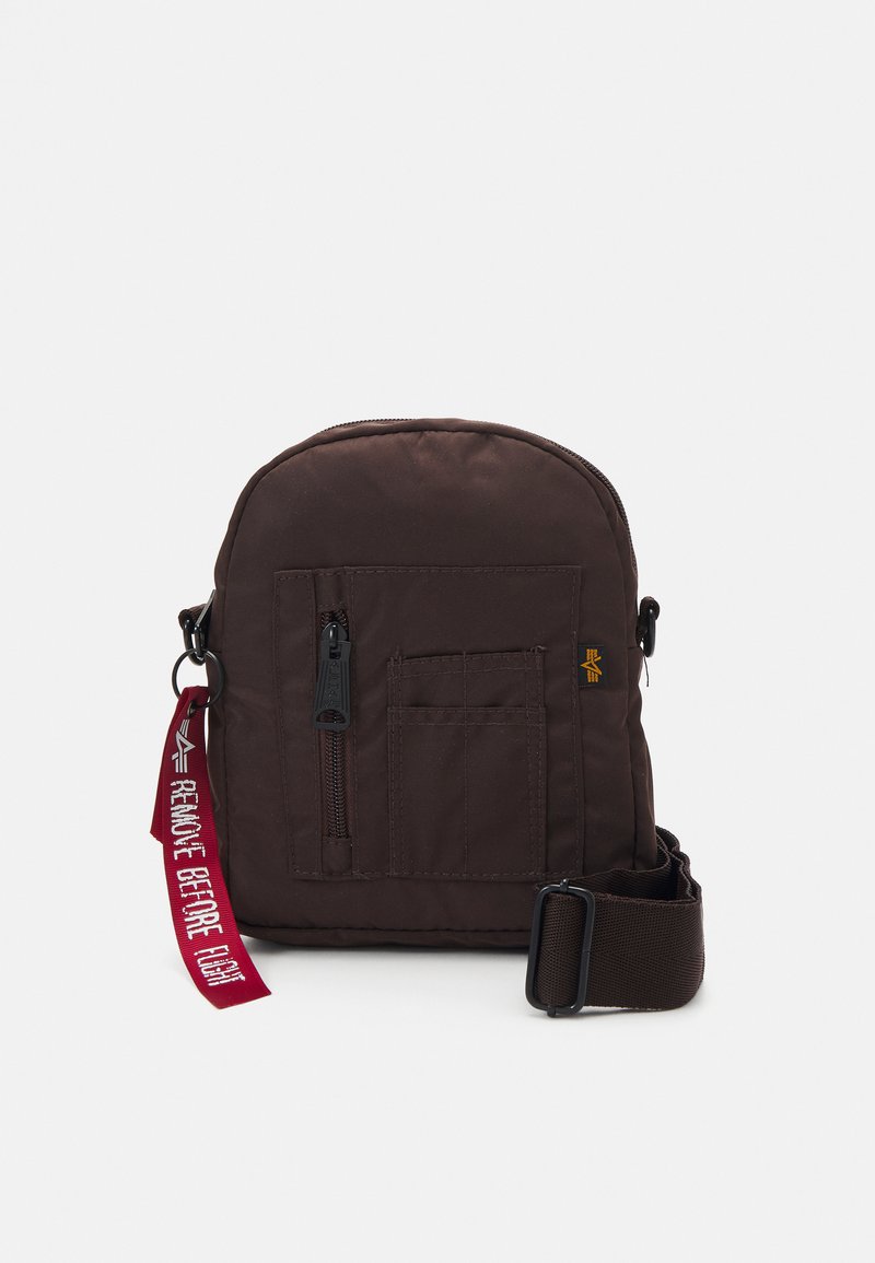 Alpha Industries CREW CARRY BAG - Mala a tiracolo - hunter brown