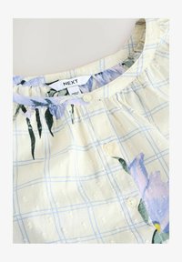 Sélectionné, purple floral and check print