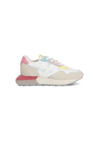 Sneakers con una toma superiore in tessuto bianco, suola in gomma grigia, dettagli in suede rosa e beige, e lacci multicolori.