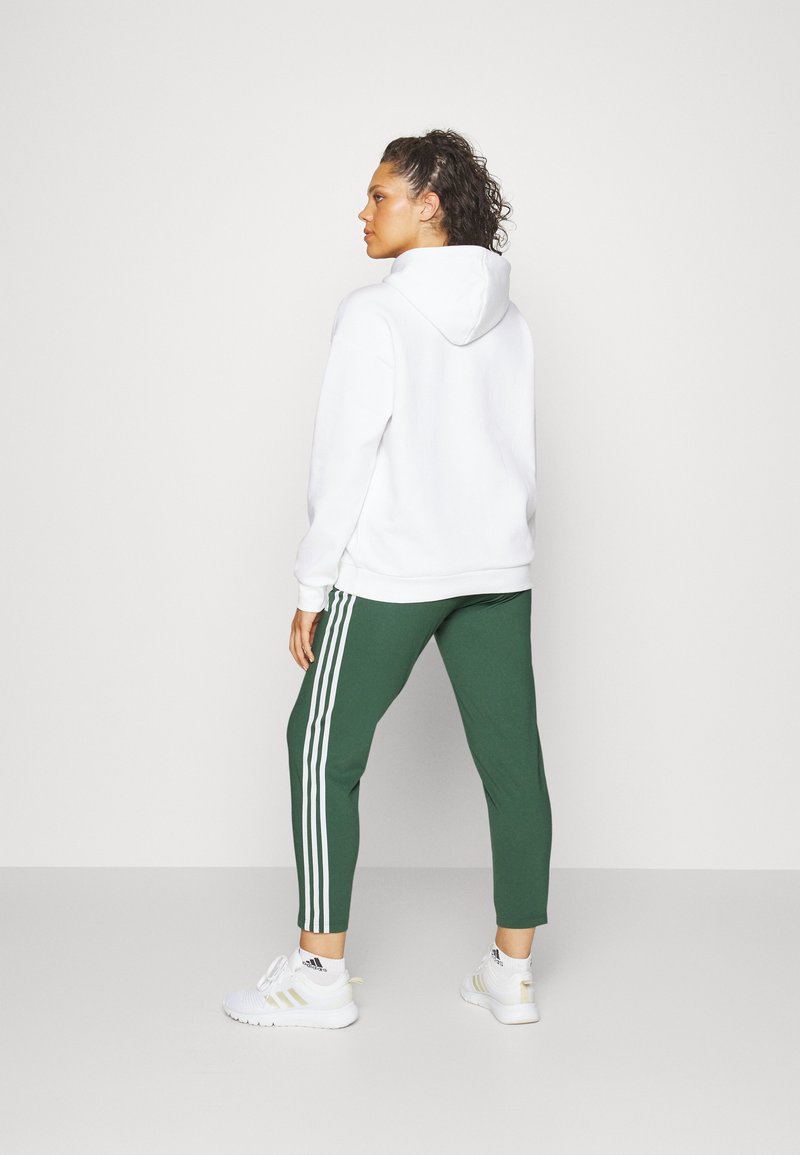 jogging adidas gris et vert