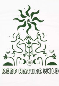 Zielona linia przedstawia dwie postacie na białym tle, otoczone roślinami i słońcem. Tekst poniżej brzmi „ZACHOWAJ PRZYRODĘ DZIKĄ.”