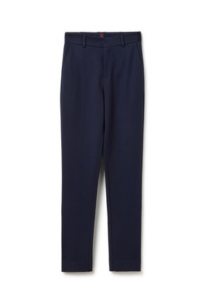 Pantaloni sartoriali blu navy con vestibilità slim, realizzati in un tessuto liscio, dotati di passanti per cintura e tasche anteriori. Nessun motivo visibile o dettagli in metallo.