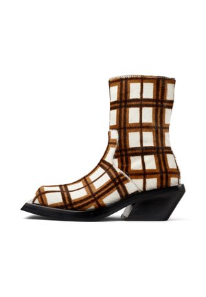 QUETAL - Platform ankle boots - dark brown