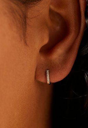 Lucardi, CLASSIC - Earrings - silver-coloured white zirconia