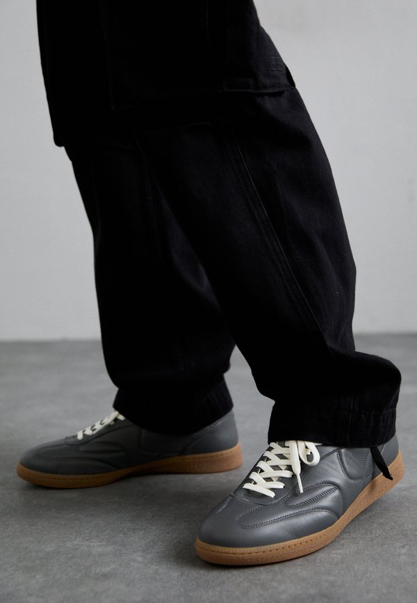 SPRINTER - Trainers3