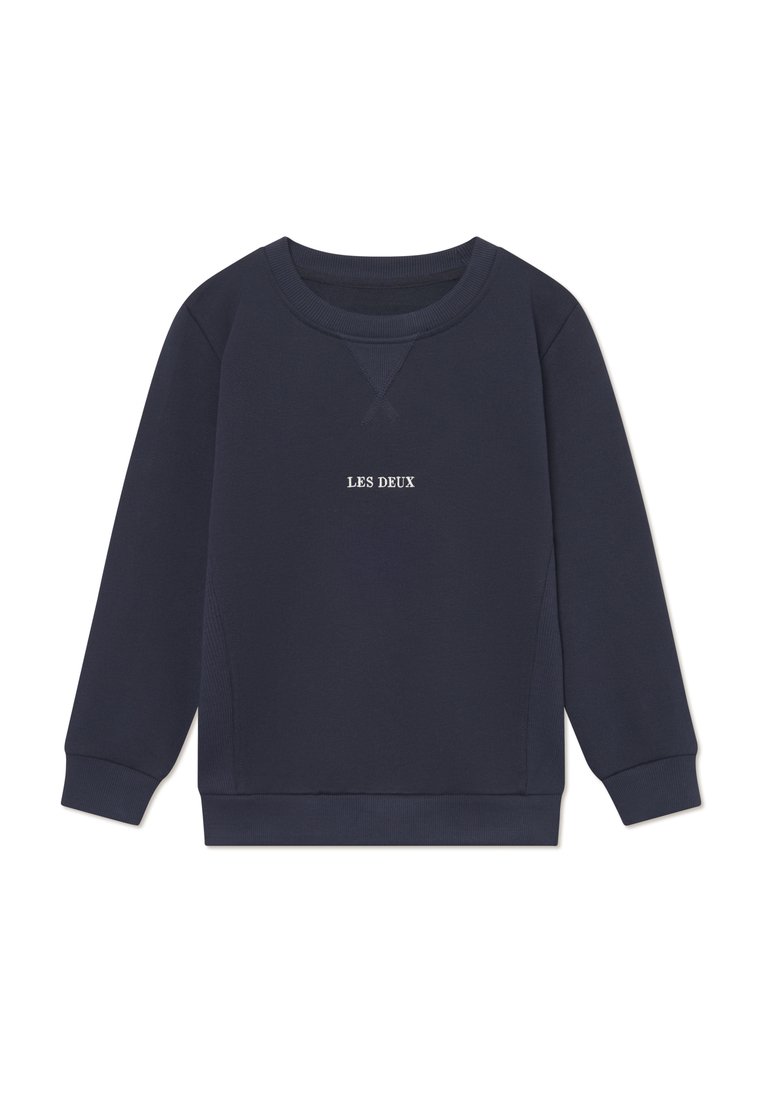 Sweat-shirt col rond bleu marine en tissu doux, avec des poignets et un ourlet côtelés. "LES DEUX" imprimé en blanc sur le devant. Design classique avec des détails minimaux.